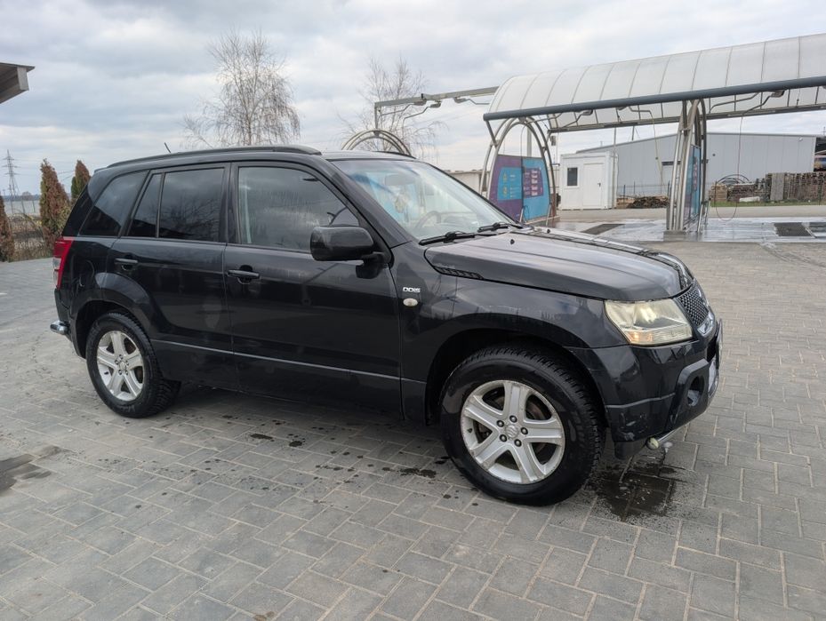 Vând Suzuki Grand Vitara