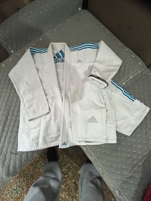 Продам кимоно(Gi)