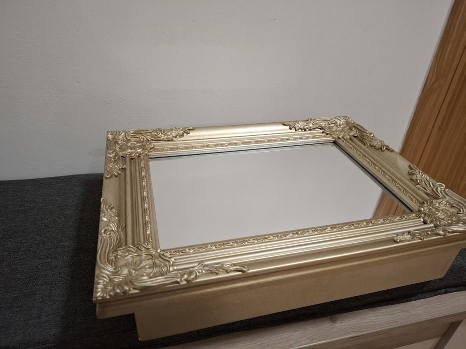 Vand cutie suport pentru chei, de perete, cu oglinda si rama ornament