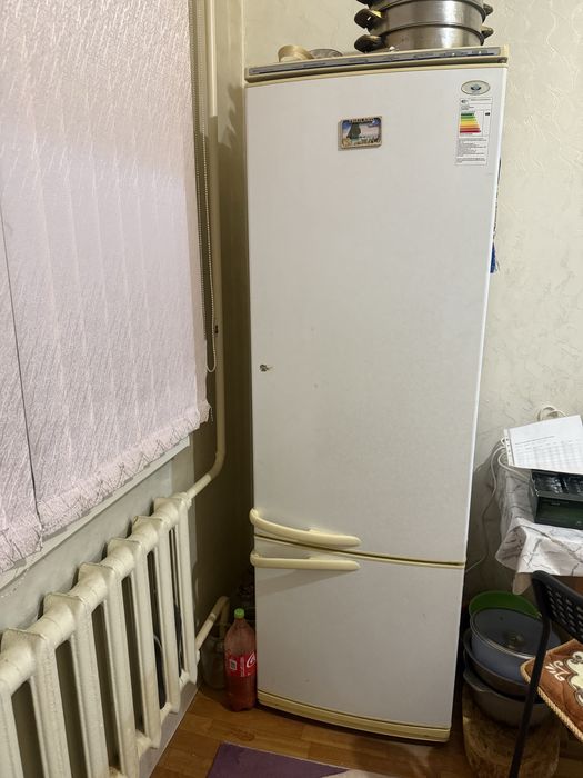Срочно продам холодильник в отличном состоянии