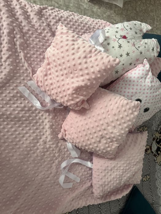 Продам бортики для кроватки