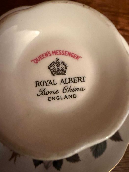 Royal Albert Fine bone Chinа