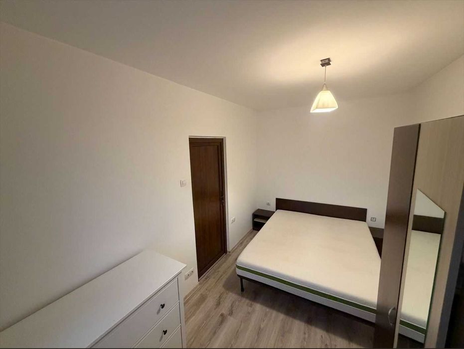 Vand apartament 3 camere hipodrom