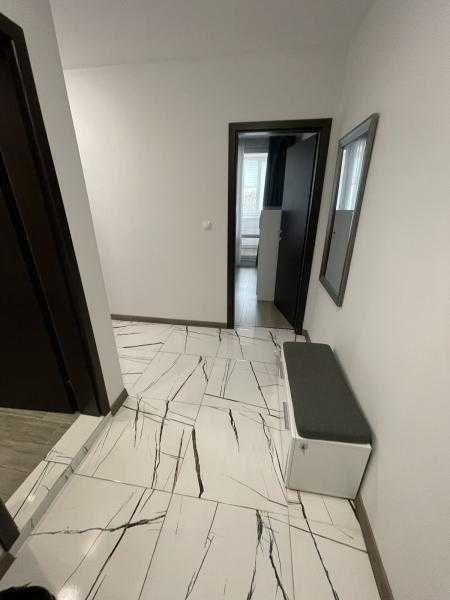 Дава се под наем Двустаен апартамент в Бургас, Лазур - 76 кв.м за 561 € - Снимка #9