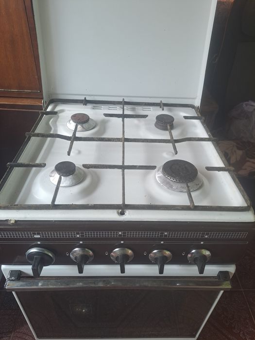 Vand  2 aragaze in stare impecabila de functionare