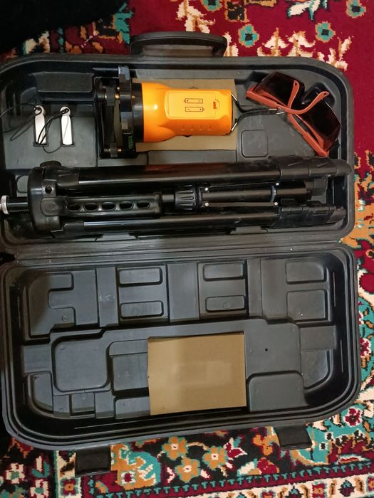 Продам лазерный уровень от компани INCCO