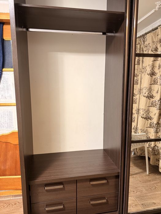 Шкаф купе зеркальный