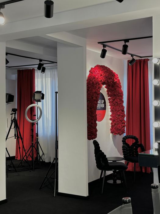 Afacere la cheie Salon & Școală Make-up Acreditată Floreasca București