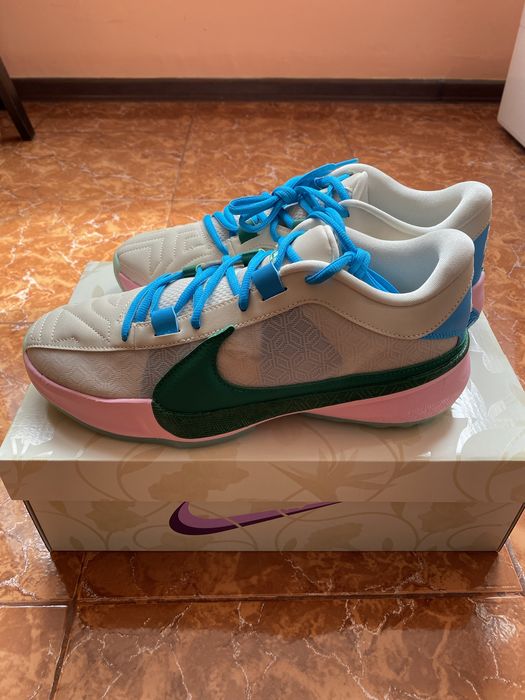 Маратонки Nike Freak 5