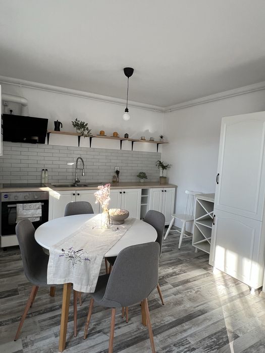Apartament cu 2 camere, etaj 2