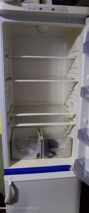 Холодилъник бирююсса