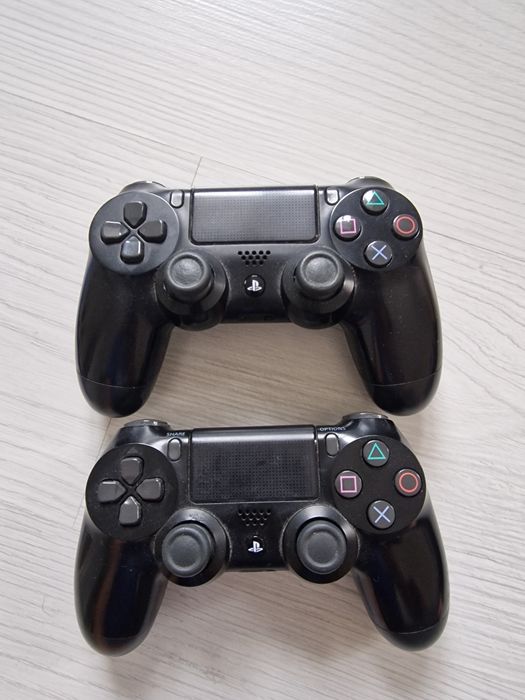 Ps4 slim с одним геймпадом и одной игрой