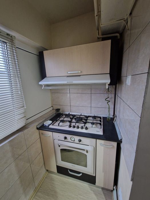 Vand sau inchiriez(minim 6 luni)apartament 3 camere