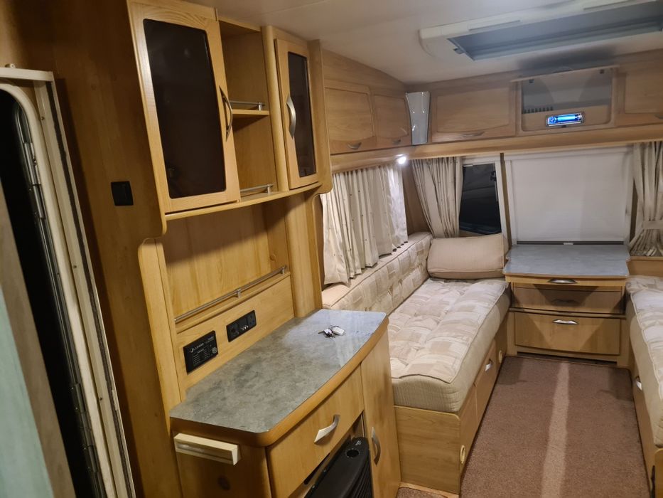 Каравана Clubman Lunar