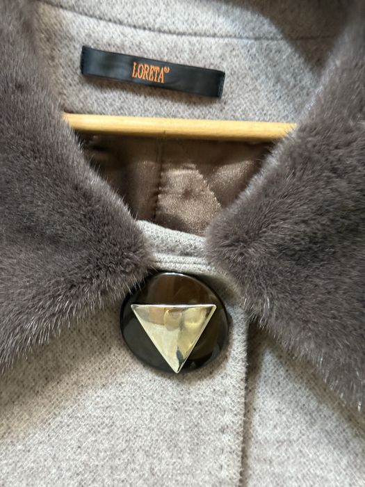 Продается пальто турецкое б/у 54 размер