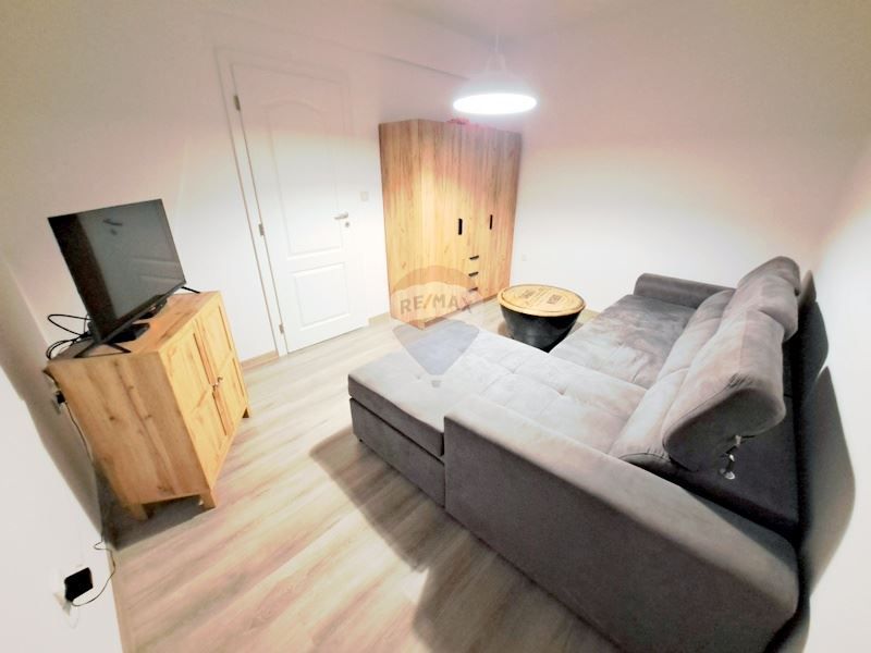 Дава се под наем Двустаен апартамент в Варна, Левски - 60 кв.м за 382.5 € - Снимка #2