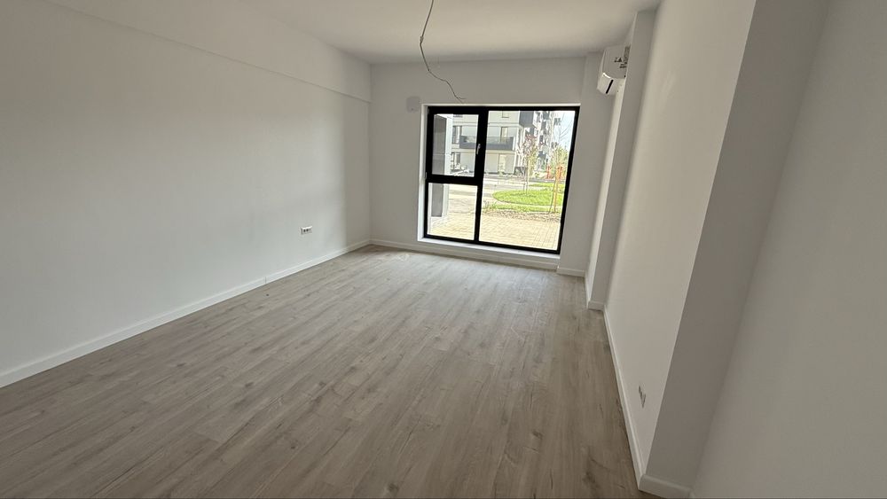 Mrs Gradinile apartament 2 camere - parter  3locuri parcare ideal birouri / firma / societate