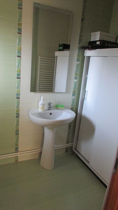 Vând /schimb cu 2 camere + diferență  vilă d+ p+1  -zona Vulcan Deva