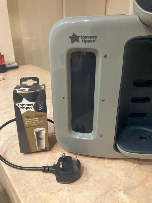 Електрически уред за приготвяне на адаптирано мляко Tommee Tippee