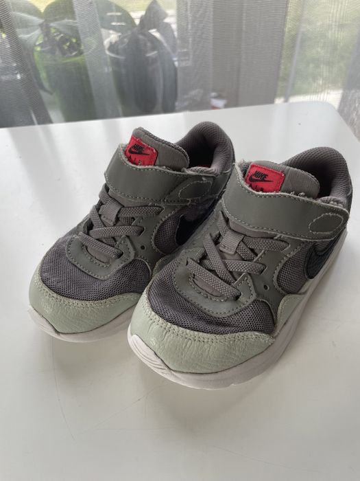 Маратонки Nike 27 номер