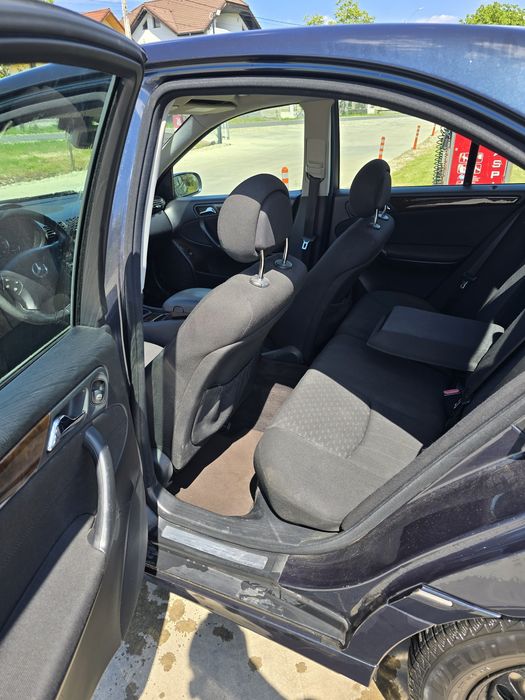 Mercedes c220 w203 facelift