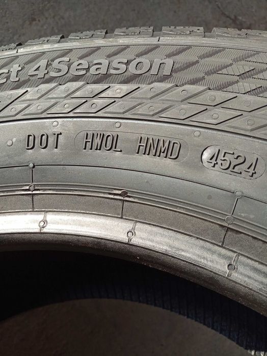 2 Нови бусови всесезонни гуми 215/65R16C Continental Van 4Season 109T