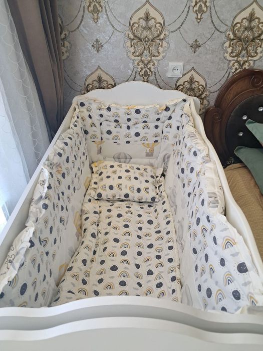 Детская кроватка