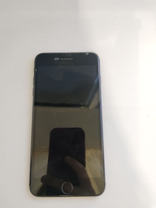 Срочно Продам айфон 7+