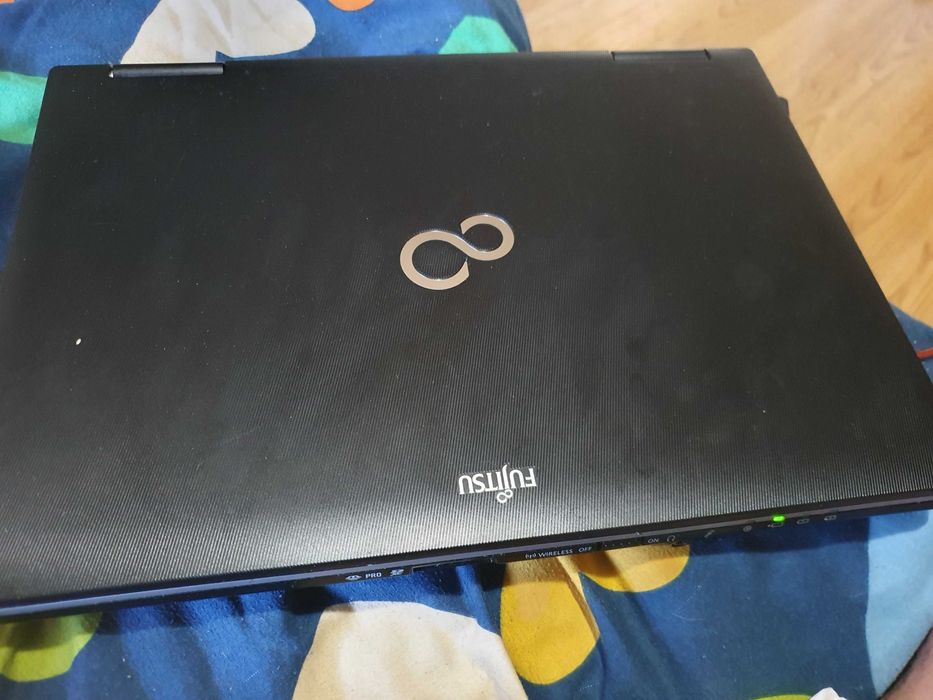 Лаптоп fujitsu lifebook