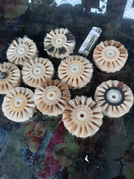 Вот такие щётки продам