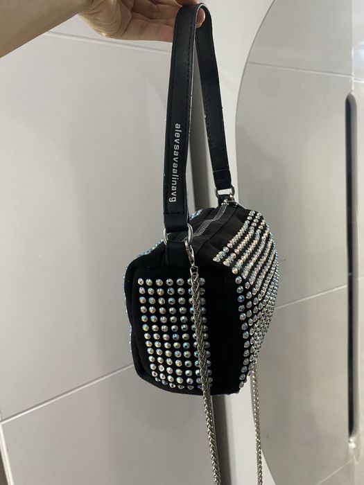 Новые сумки все по 2000