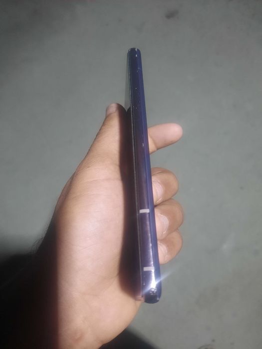 Samsung S21 5g vetnam 2 sim karopka dakumenti bor ekrani toza