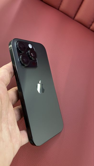 Продам iphone 16 pro