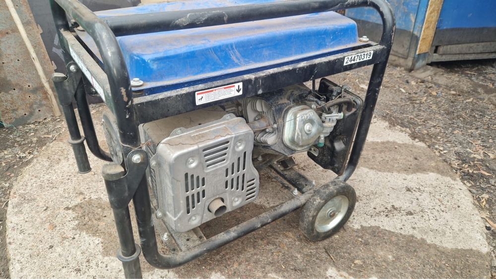 Бензиновый генератор