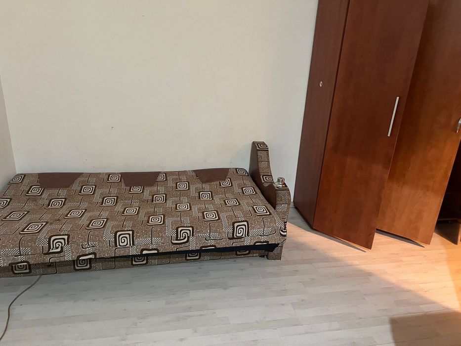 Garsoniera zona Bularga 900 lei