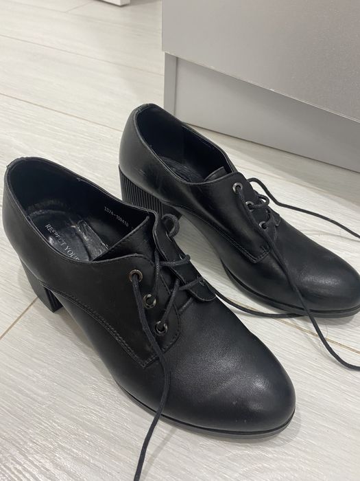 Женские ботинки