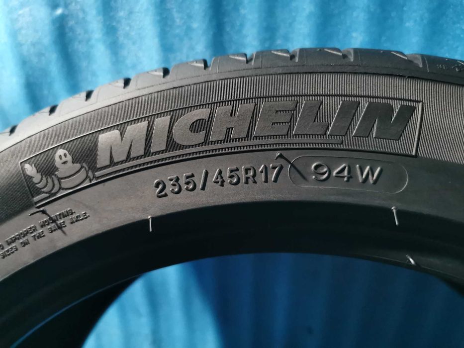 235/45 R17 michelin o bucata 225/45 R18 bridgestone o bucata
