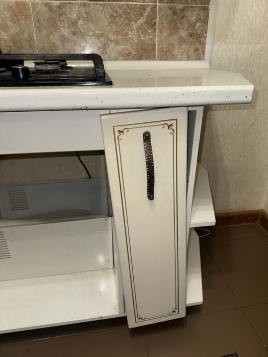 Продам кухоный гарнитур. 50.000