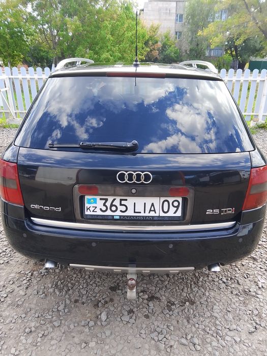 Продам машину Ауди А6 с5