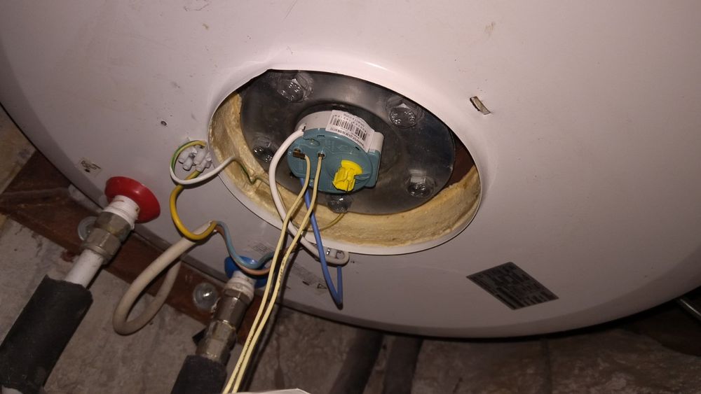 Ел. услуги по домовете. Работя и в почивните дни