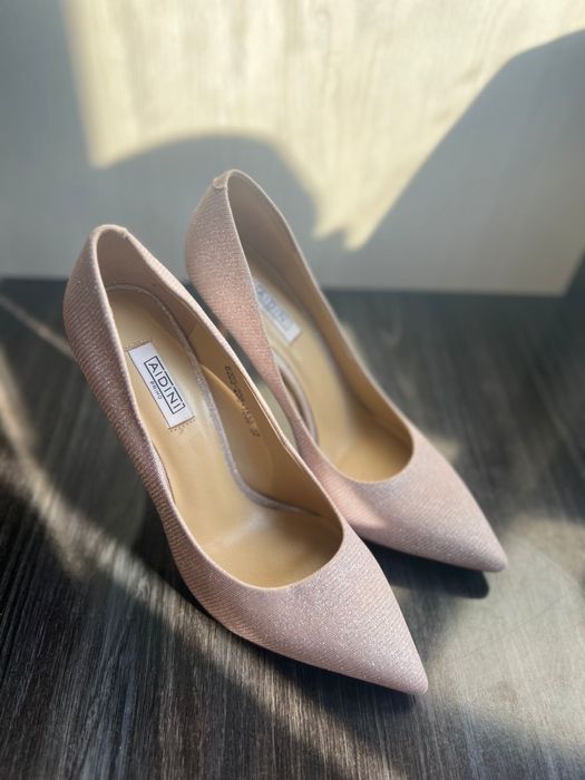 Продад платье на выпускной