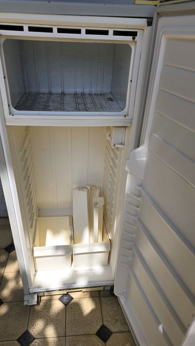 Холодильник Cinar