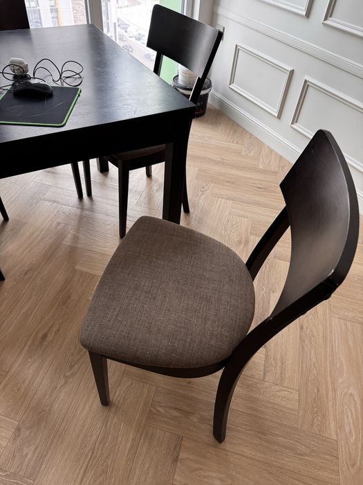 Стол IKEA с 6 стульями (100-200х100)