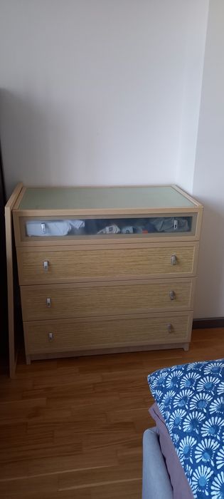 Шкаф , тумба и зеркало