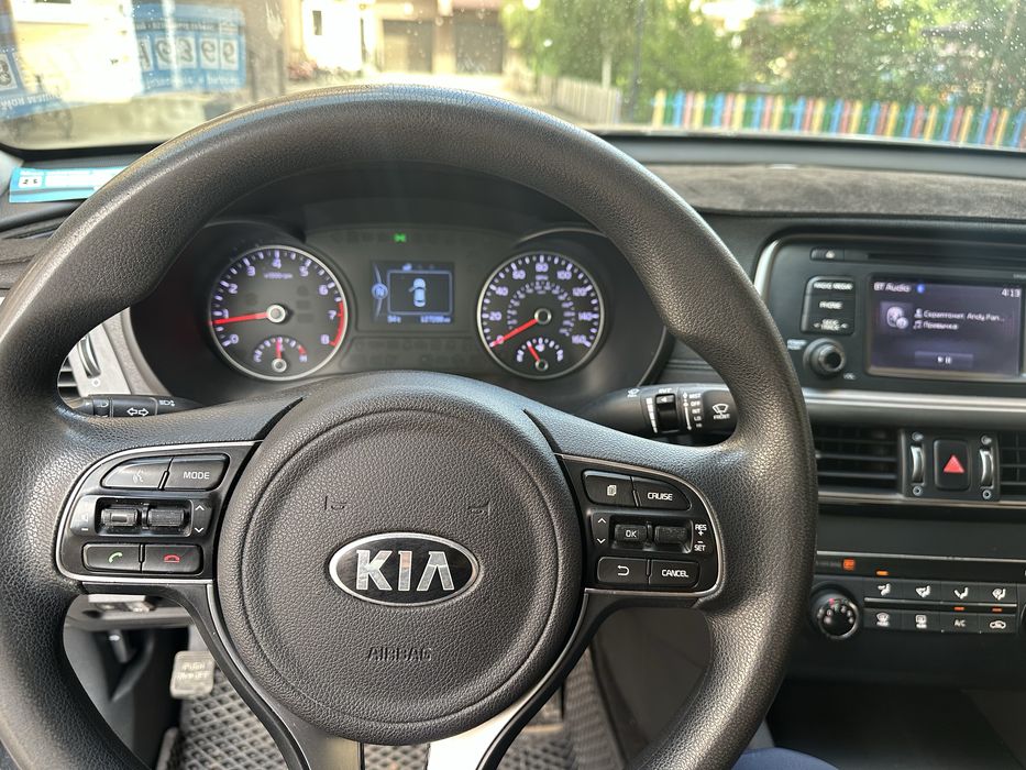 kiA Optima  2016 год