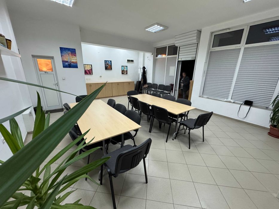 Зала под наем в широк център, 40 кв/м