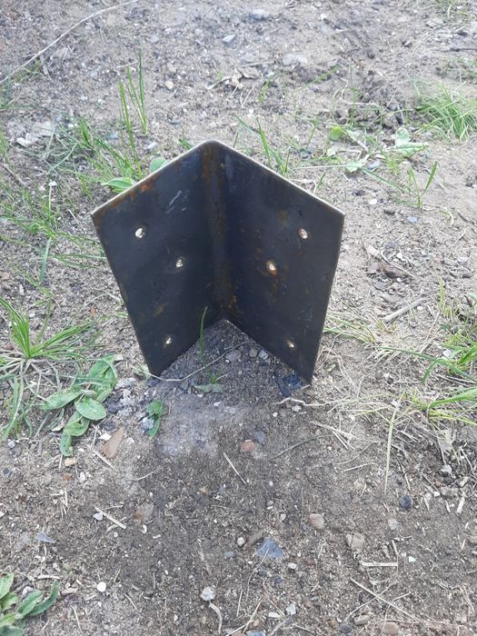 Продам крепежной уголок ( уголки)