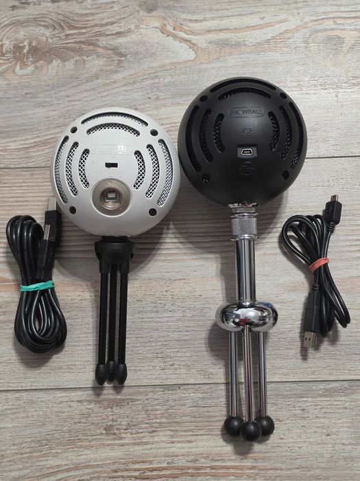 Microfon Blue The Snowball alb si negru