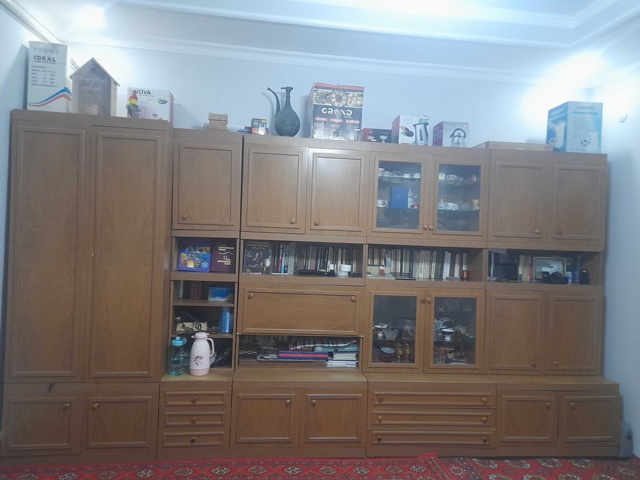 Продаётсия Германскый Стенка