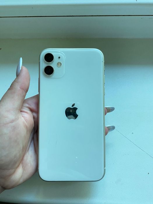 Продам 11 айфон 128гб